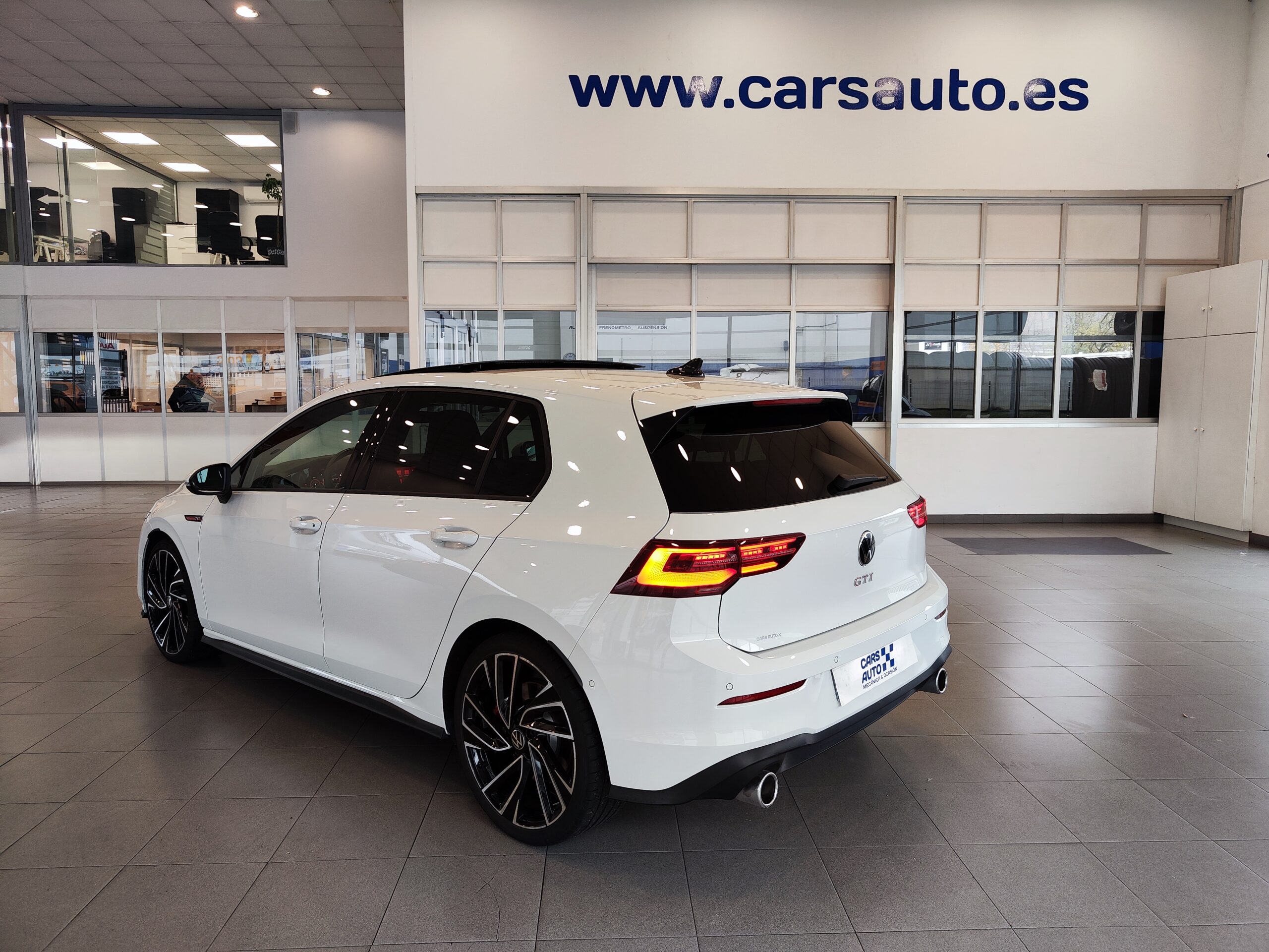 Volkswagen Golf 8 GTI 2.0T 245CV DSG