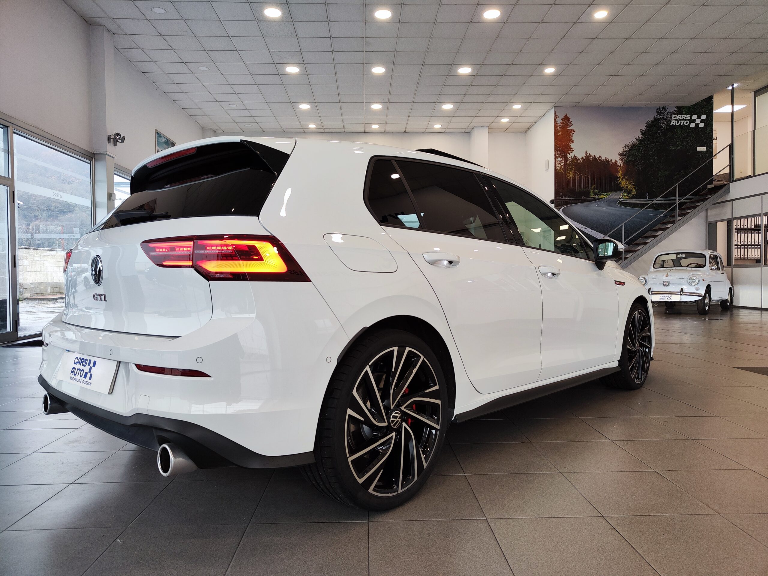 Volkswagen Golf 8 GTI 2.0T 245CV DSG