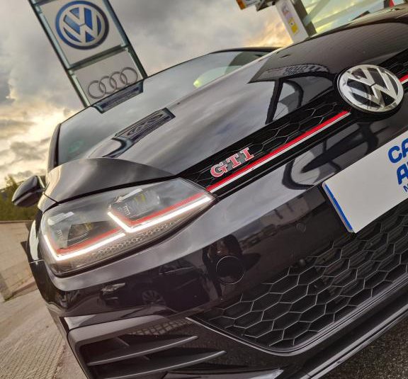 Volkswagen Golf GTI 7.5 245CV DSG